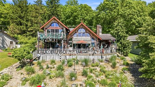 4621 E Lake Rd, Jamestown, PA, 16134-4715 | Card Image