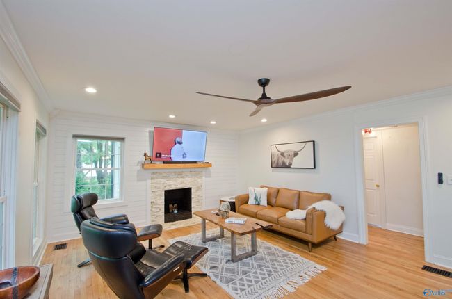 1105 9 Th St Se, House other with 3 bedrooms, 3 bathrooms and null parking in Decatur AL | Image 4