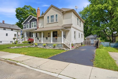 411 Pingree Blvd, Royal Oak, MI, 48067-1818 | Card Image
