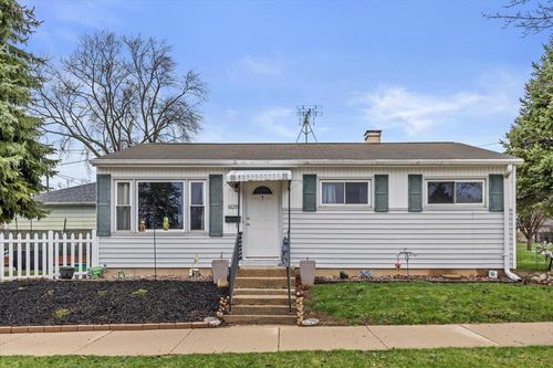 6239 S Kirkwood Avenue, Cudahy, WI, 53110 | Card Image