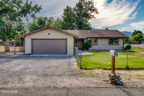 802 Lyell Way, Gardnerville, NV, 89460-8865 | Card Image