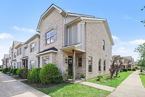 107 Savannah Ave, Pleasant View, TN, 37146-7165 | Card Image