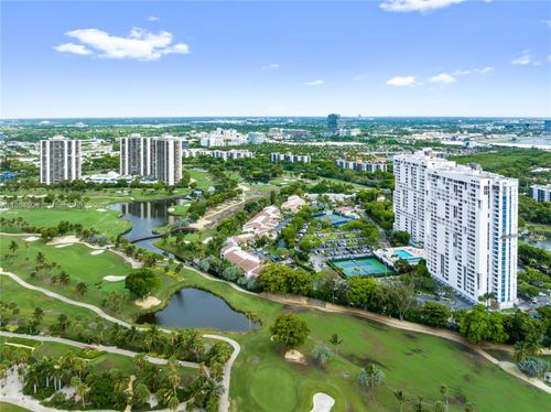 52-20218 Ne 34th Ct, Aventura, FL, 33180-3301 | Card Image