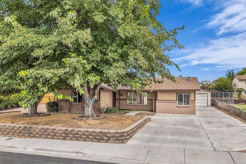 1422 W 580 N, St George, UT, 84770-4657 | Card Image