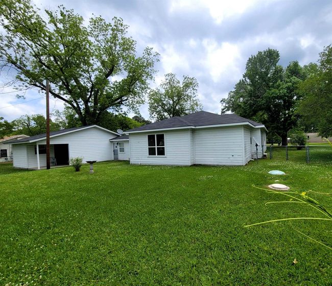 160 Morning Glory Dr, House other with 3 bedrooms, 2 bathrooms and null parking in Brookeland TX | Image 23