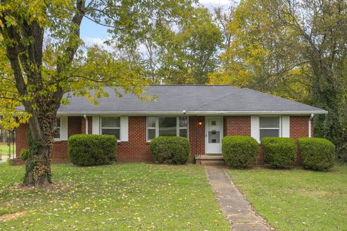 208 Hillcrest Dr, Gallatin, TN, 37066-2420 | Card Image
