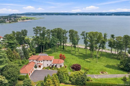 900 W Shore Road, Oyster Bay, NY, 11771 | Card Image