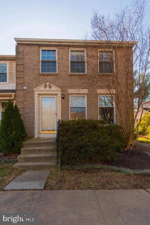 2911 Montauk Ct, FALLS CHURCH, VA, 22042-4494 | Card Image