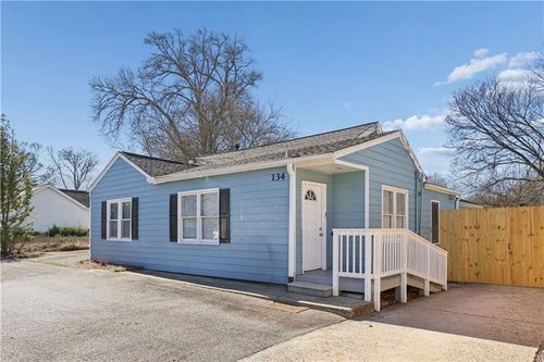 134 South Ave Se, marietta, GA, 30060-2540 | Card Image