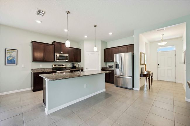 13804 Woodbridge Ter, House other with 3 bedrooms, 2 bathrooms and null parking in LAKEWOOD RANCH FL | Image 12