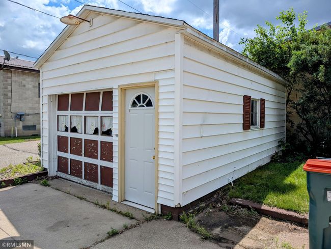 Detached single garage | Image 4