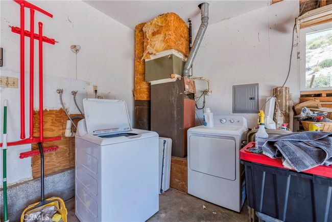 26865 Elizabeth Lake Rd, House other with 2 bedrooms, 2 bathrooms and 2 parking in Lake Hughes CA | Image 39