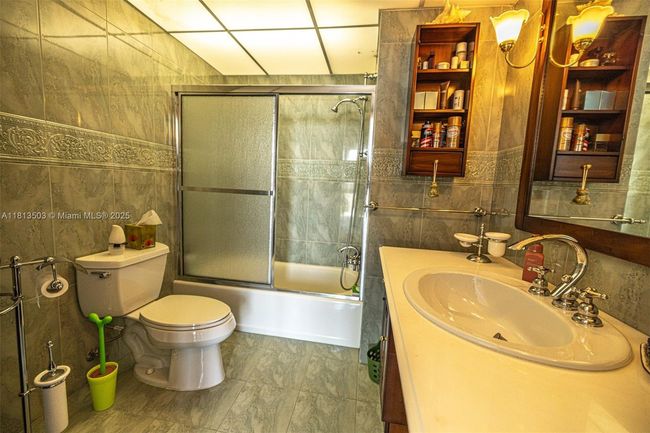 APT-1809 - 2841 N Ocean Blvd, Condo with 2 bedrooms, 2 bathrooms and null parking in Fort Lauderdale FL | Image 16