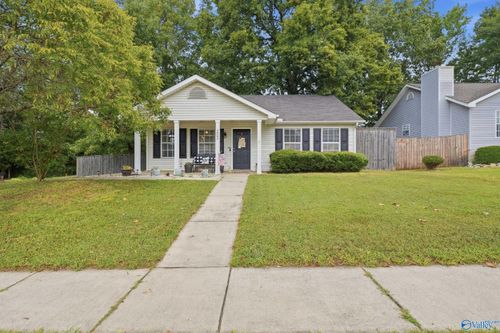 262 Mountain Creek Dr, Madison, AL, 35757-6835 | Card Image