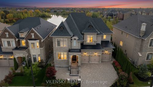 {{alt}} | Card Image