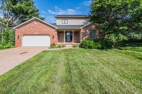 2908 Carriage Hill Dr, Bowling Green, KY, 42104-4394 | Card Image