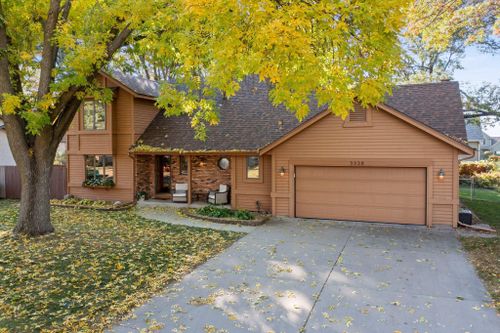 3328 Katie Lane, Arden Hills, MN, 55112 | Card Image