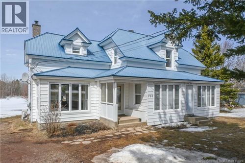 725 St-Pierre Blvd W, Caraquet, NB, E1W1A1 | Card Image