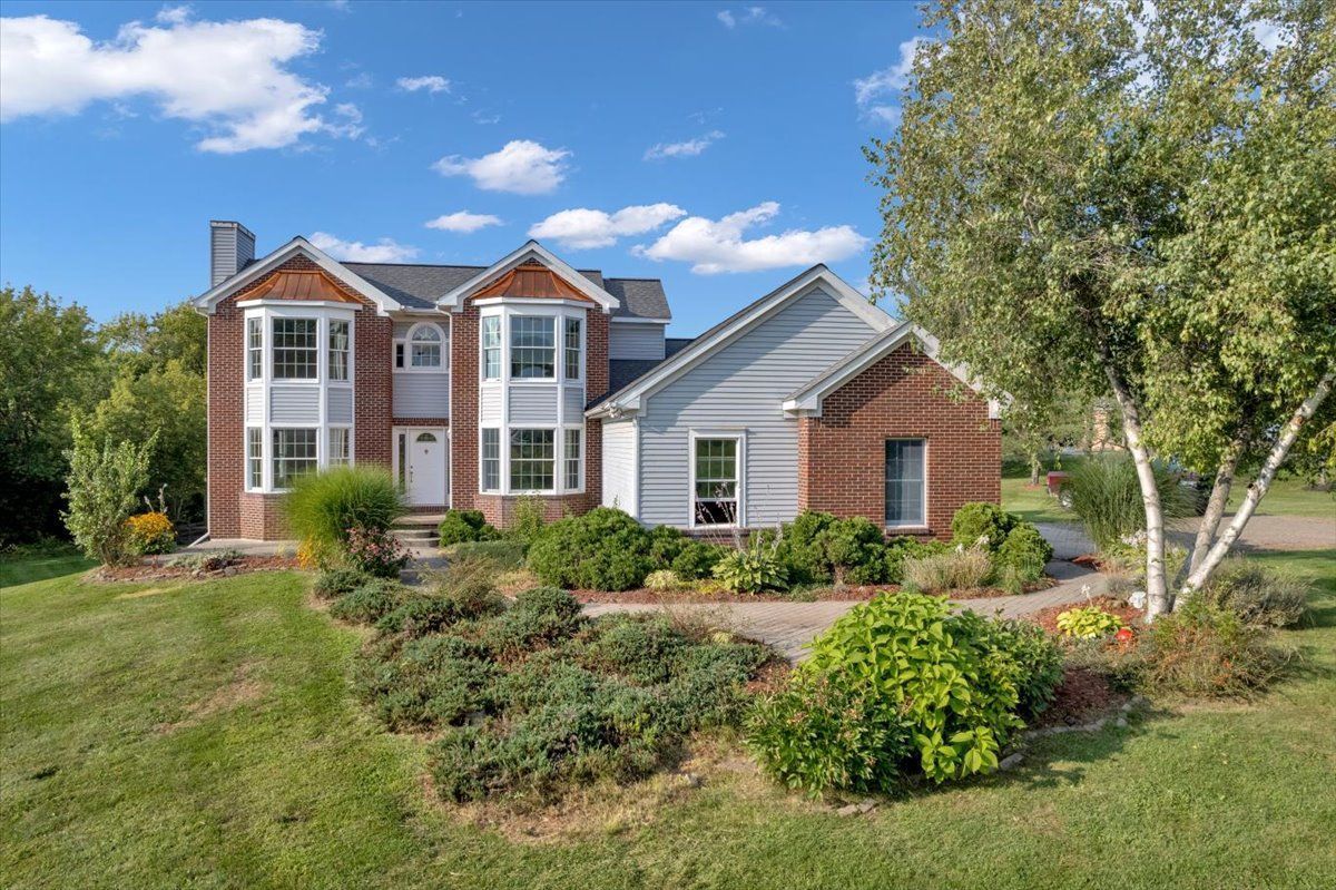 Lanake Ln, Imlay City, MI 48444