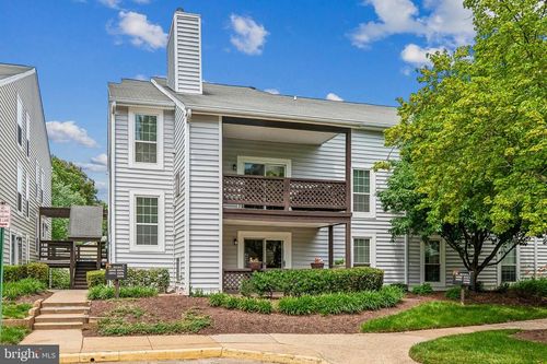 10090 Oakton Terrace Rd, OAKTON, VA, 22124-2900 | Card Image