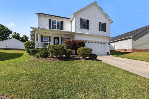 12 Marietta Ct, Thomasville, NC, 27360-9053 | Card Image