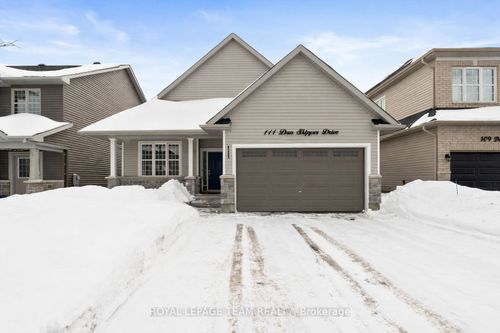 111 Dun Skipper Dr, Gloucester, ON, K1X0G1 | Card Image