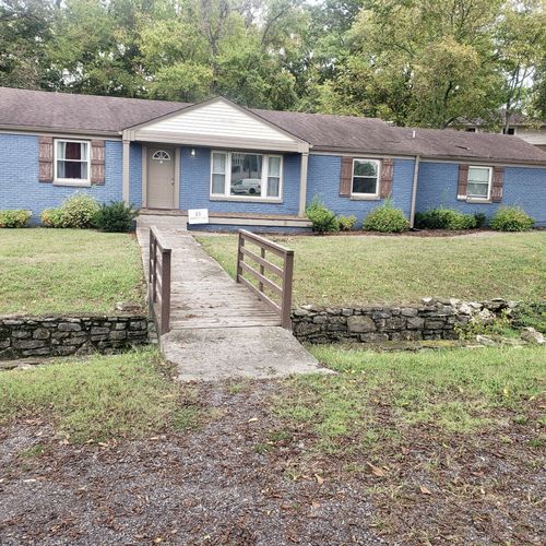 1201 S Graycroft Ave, Madison, TN, 37115-5130 | Card Image