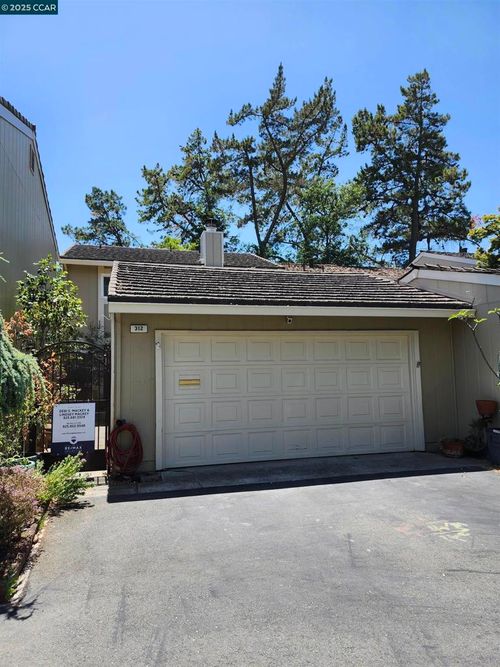312 Wildcroft Dr, Martinez, CA, 94553-5823 | Card Image