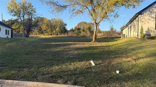 154 Bermuda Cir, Montgomery, TX, 77356-8207 | Card Image