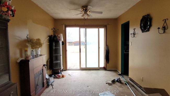 86 White Birch Way, House other with 3 bedrooms, 2 bathrooms and 7 parking in Wasaga Beach ON | Image 11
