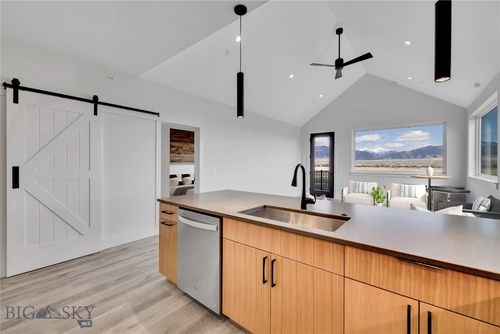 d-450 Loomis Way, Ennis, MT, 59729 | Card Image