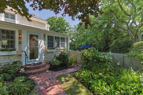 156 Chatham Bars Ave, Chatham, MA, 02633-2347 | Card Image