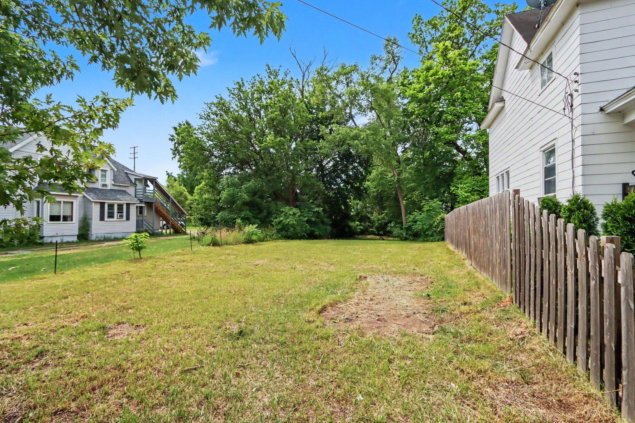 Land in Kalamazoo 2