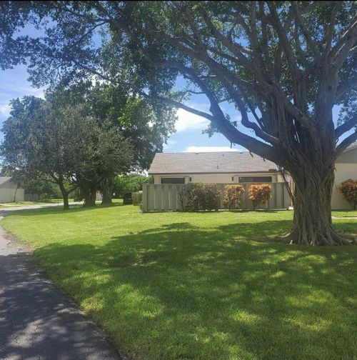 8173 Ambach Way, Hypoluxo, FL, 33462-6152 | Card Image