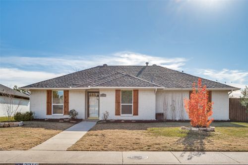 2316 Daybreak Dr, Dallas, TX, 75287-5805 | Card Image