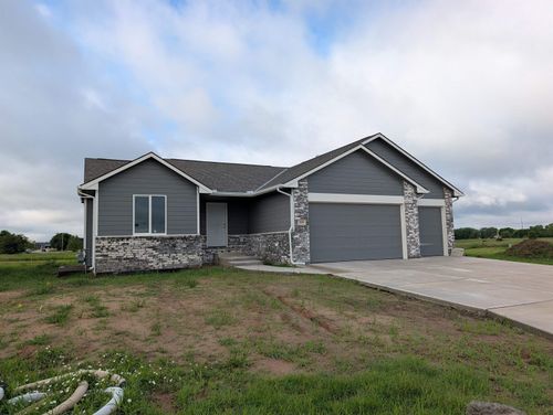 219 Summer Dr, Newton, KS, 67114-8843 | Card Image