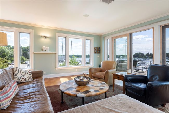 43 Avondale Rd, House other with 5 bedrooms, 5 bathrooms and 11 parking in Westerly RI | Image 13