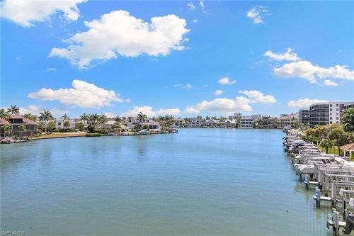 c305-10682 Gulf Shore Dr, NAPLES, FL, 34108 | Card Image