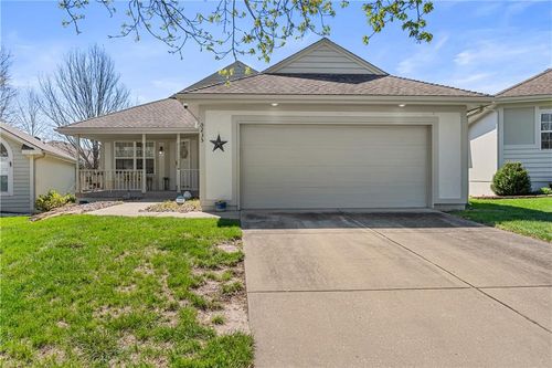 5235 Downey Ave, Independence, MO, 64055-6345 | Card Image