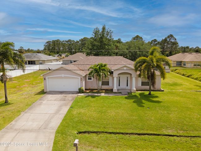 466 Olney St Sw, House other with 3 bedrooms, 2 bathrooms and null parking in PALM BAY FL | Image 6