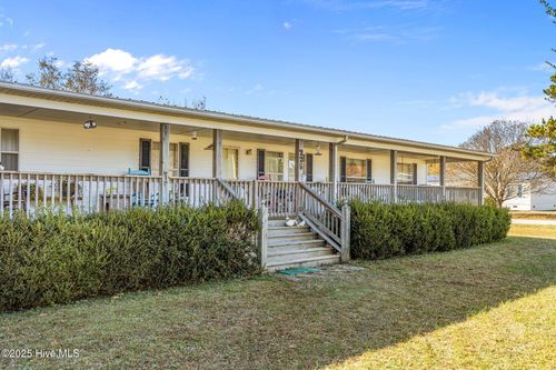 225 Mckae Dr, Gloucester, NC, 28528-9320 | Card Image