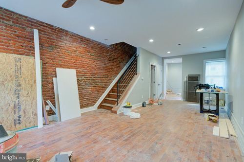 2463 Amber St, PHILADELPHIA, PA, 19125-1620 | Card Image