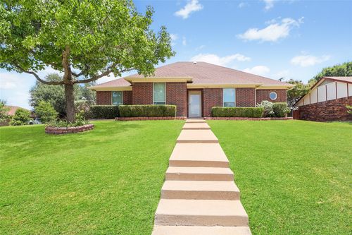 6601 Lucilla Ct, Edgecliff Village, TX, 76134-2718 | Card Image