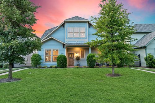609 E Wall St, Grapevine, TX, 76051-3615 | Card Image