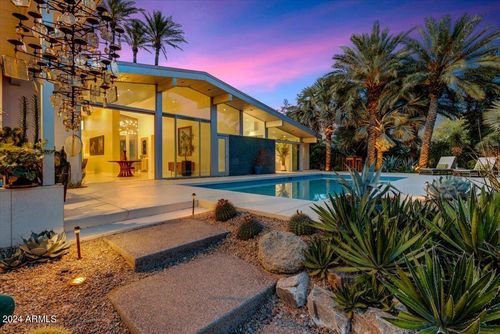 8517 N 48th Pl, Paradise Valley, AZ, 85253-2001 | Card Image