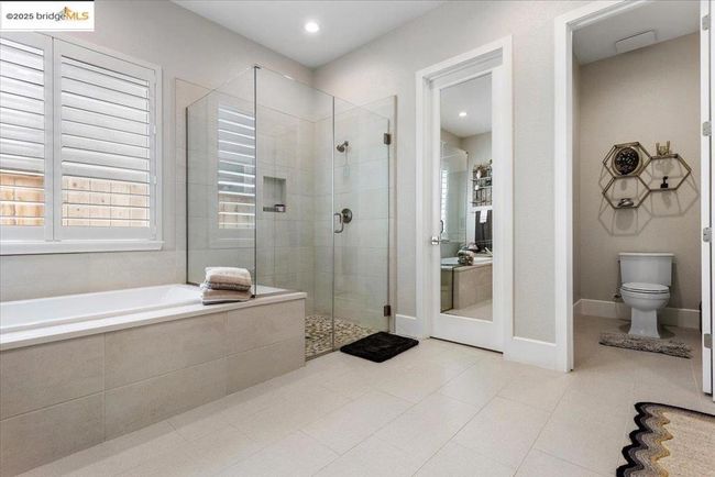 2939 Valencia St, House other with 4 bedrooms, 3 bathrooms and 2 parking in Lodi CA | Image 43