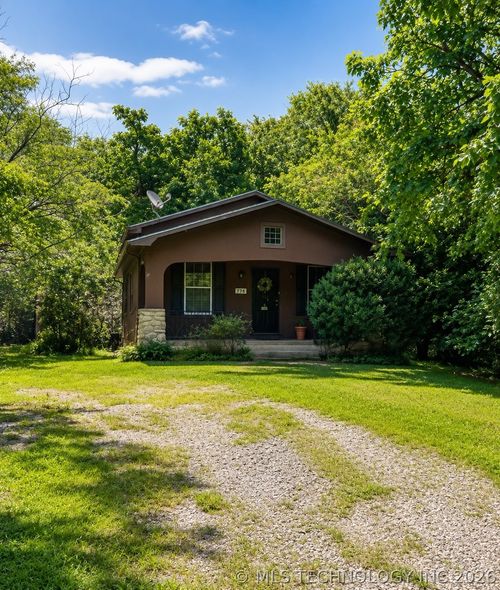 433 S Pecan St, Nowata, OK, 74048-3411 | Card Image