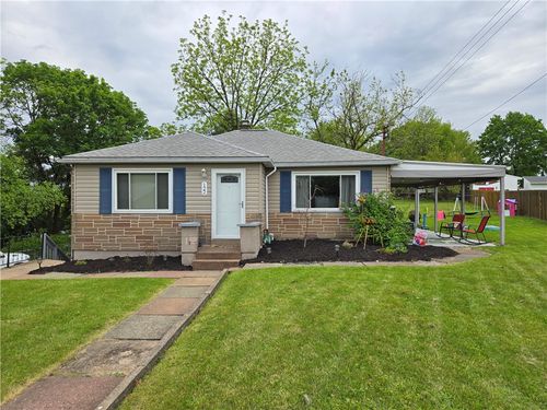 122 Hillcrest Dr, Ross Twp, PA, 15237 | Card Image