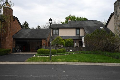 5713 Notre Dame Pl, Columbus, OH, 43213-1489 | Card Image