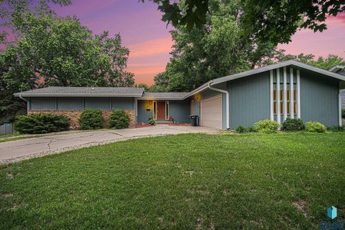 201 W Elm St Street, Luverne, MN, 56156 | Card Image